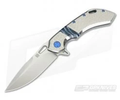 Olamic Cutlery Wayfarer 247 Jeweled Ti Blue Mammoth Tooth Inlay Satin M390 Flipper